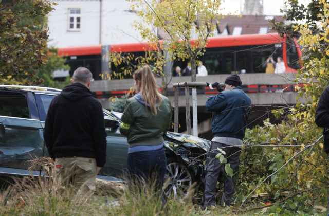 Tragická dopravná nehoda na Zochovej rozvírila vášnivé debaty, vláda chce prísne trestať opitých šoférov (video+foto)