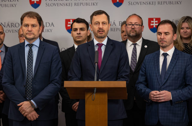 V klube OĽaNO nie sú ovce, poslanci majú vlastný názor, povedal Heger po hlasovaní o Matovičovi (video)