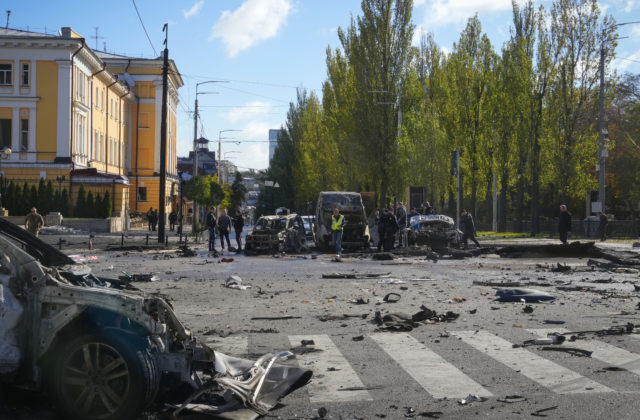 Rusko minulo na pondelňajšie bombardovanie 400 až 700 miliónov dolárov (foto)