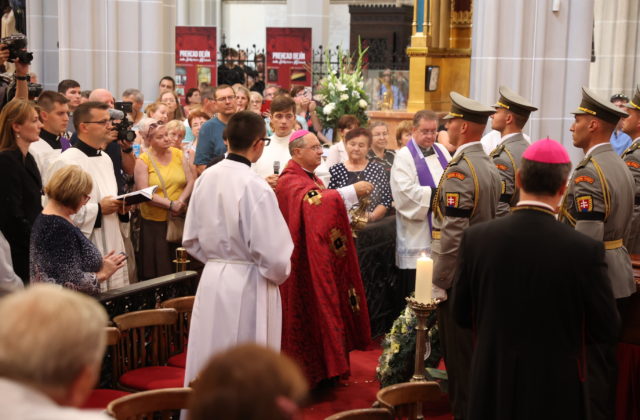 Arcibiskup Zvolenský končí, Konferenciu biskupov Slovenska povedie Bober