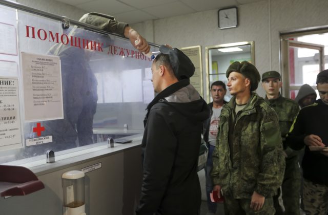 Rusi posilnili bezpečnosť vo svojich regrutačných strediskách, dôvodom sú stupňujúce sa útoky