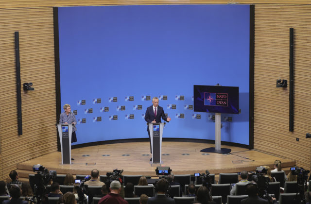 NATO pomôže Ukrajine a dodá jej systémy protivzdušnej obrany