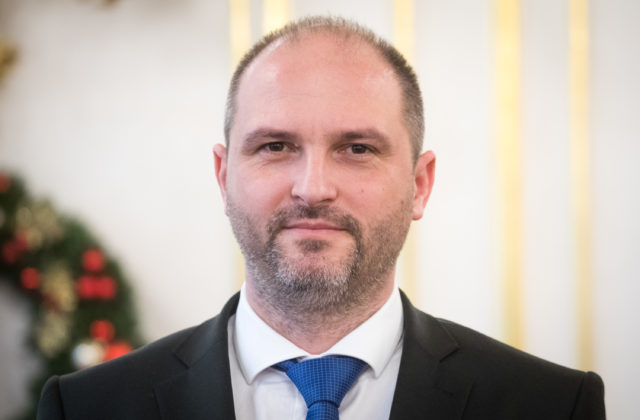 Primátor Polaček sa bude antikampani brániť súdnou cestou, firma mala za vlády Smeru obrat takmer 50 miliónov eur