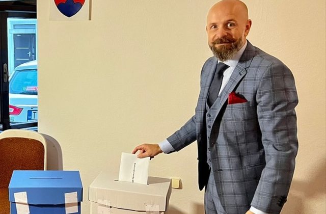 Primátor Bročka má v Trnave 24 poslancov, najpopulárnejšie strany Hlas a Smer však ani jedného