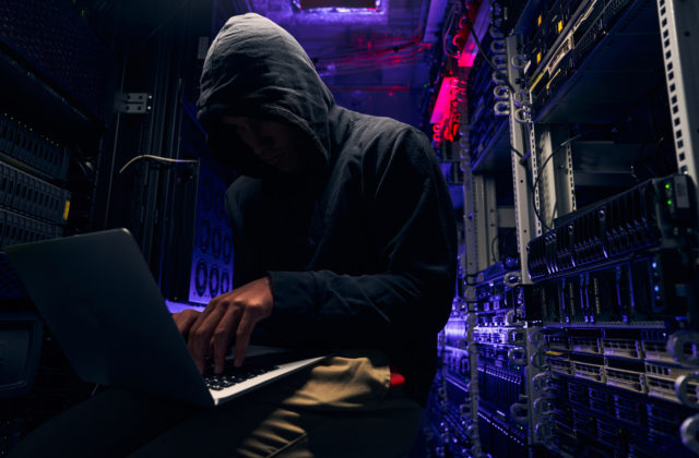 Británia vyčlenila pre Ukrajinu milióny libier, chce tak krajine pomôcť posilniť kybernetickú bezpečnosť