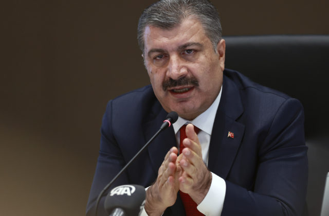 Nehoda autobusu na severe Turecka si vyžiadala najmenej tri ľudské životy