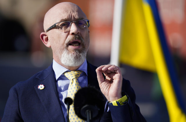 Ukrajine už prišli systémy protivzdušnej obrany NASAMS a Aspide. Tieto zbrane urobia naše nebo bezpečnejším, tvrdí Reznikov