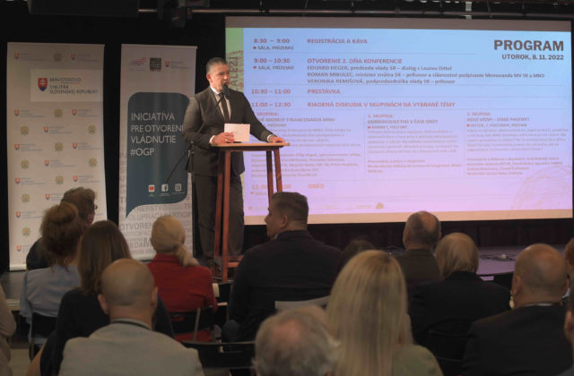 Mikulcovo ministerstvo sa pripravuje na ďalšiu migračnú vlnu z Ukrajiny, s neziskovkami podpísalo memorandum o spolupráci