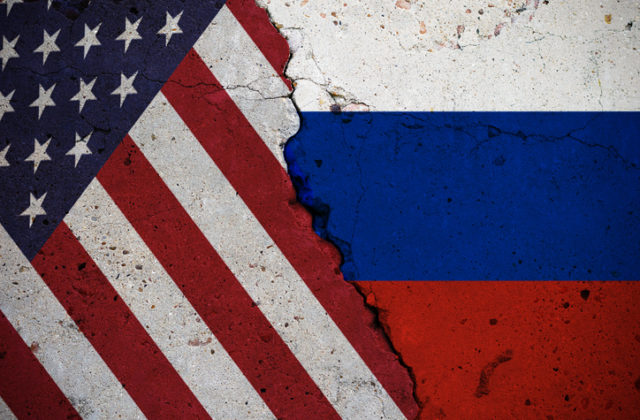 Za podporu ruskej armády vo vojne na Ukrajine uvalili USA sankcie na ľudí a firmy po celom svete