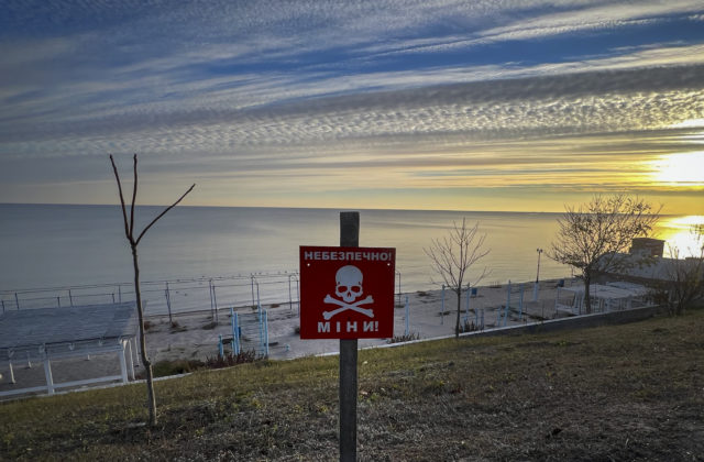 Na Ukrajine je zamínovaných asi tridsať percent územia, plocha sa približne rovná dvojnásobku rozlohy Rakúska