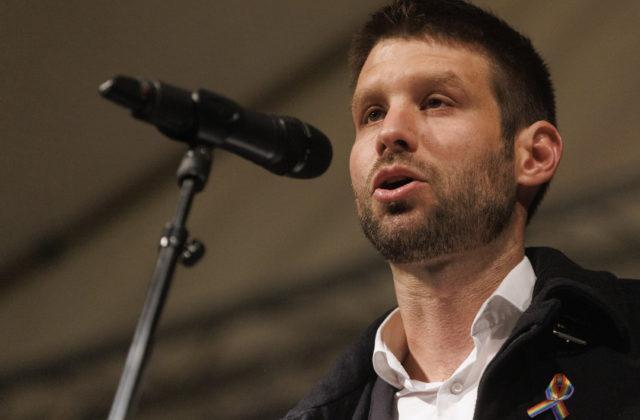 Orbán systematicky rozkladá demokraciu vo vlastnej krajine a pôsobí ako Putinov Trójsky kôň v Európe, konštatuje Šimečka