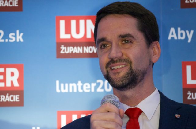 Nový župan Ondrej Lunter a krajskí poslanci zložili sľuby, sú pripravení robiť aj nepopulárne rozhodnutia