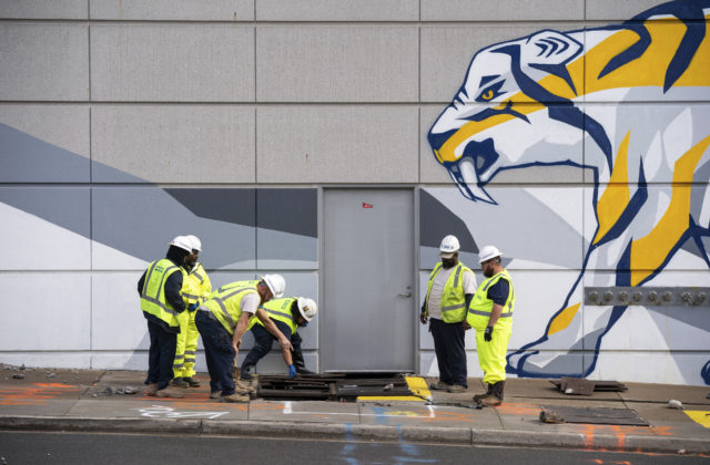 Zápas NHL medzi Nashvillom a Coloradom zrušilo prasknuté potrubie, voda v hale miestami dosiahla jeden meter