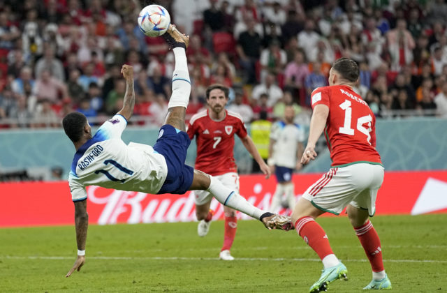 MS vo futbale 2022 v Katare: Angličania aj Američania vyhrali a postúpili zo skupiny, Iránci a Walesania si balia kufre