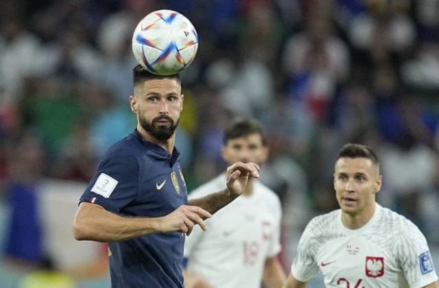 Dvojgólový Mbappé a rekordér Giroud poslali Francúzov do štvrťfinále, v úvodnom osemfinále zdolali Poliakov