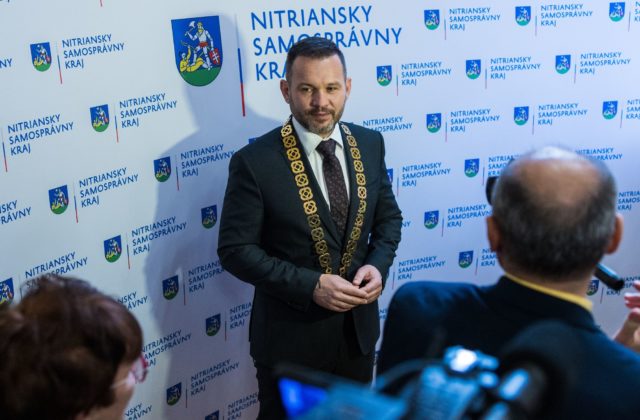 Nový župan Becík dal stopku zlatým padákom bývalého vedenia, nedovolí akékoľvek plytvanie verejných financií kraja