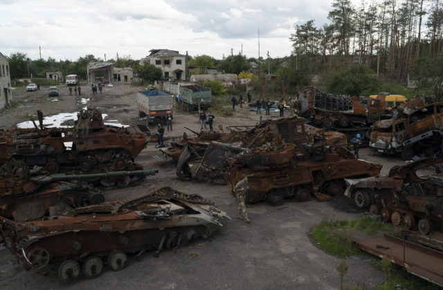 Ruská armáda stratila ďalšie stovky vojakov, najviac v oblasti miest Bachmut a Lyman