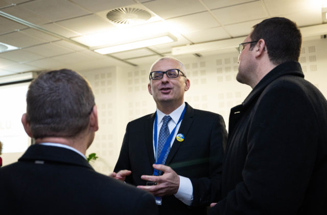 Poslanec Miroslav Kollár nebude hlasovať za pád vlády, aj keď na jej nedovládnutie vidí dôvody (foto)