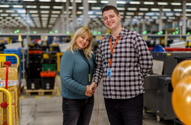 Amazon si za svoju hviezdu zvolil Dávida Macorliga