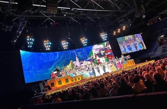 Kráľ valčíka André Rieu sa budúci rok vráti na Slovensko