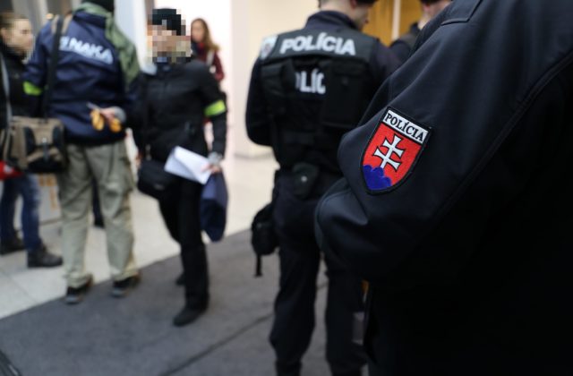 NAKA zadržala dvoch policajtov pre údajný vydieračský únos
