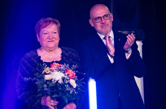 V ankete Športovec roka triumf Vlhovej a slovenských hokejistov, legendou je Mračnová