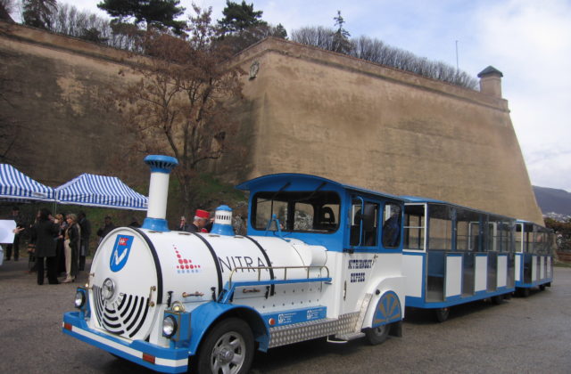 V Banskej Bystrici a priľahlom regióne bude opäť premávať turistický vláčik