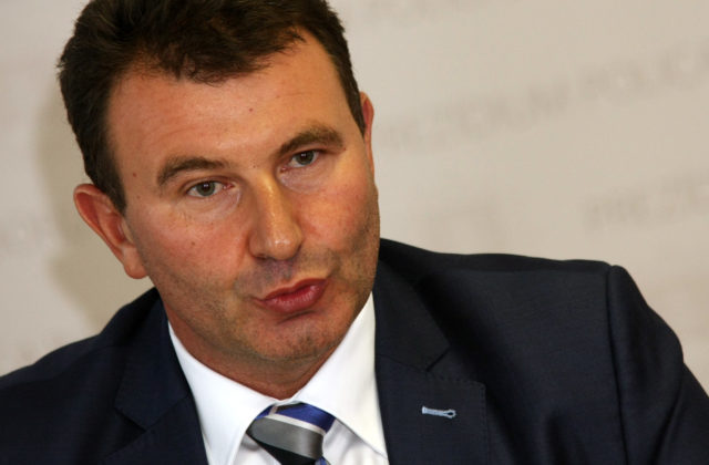 Bývalý šéf finančnej správy Imrecze sa začiatkom februára postaví pred súd, mal by sa dohodnúť na vine a treste