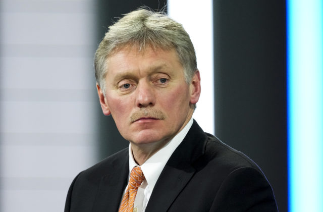 Západné tanky prinesú Ukrajine viac utrpenia a Európe viac napätia, tvrdí Peskov