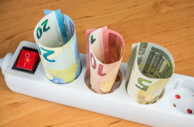 Viac ako polovica prevádzok je podľa asociácie hotelov a reštaurácií závislá od štátnej pomoci, ktorá neprichádza