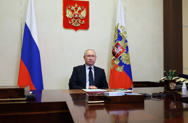 Američania obvinili Rusov, že ohrozujú dohodu o kontrole jadrových zbraní