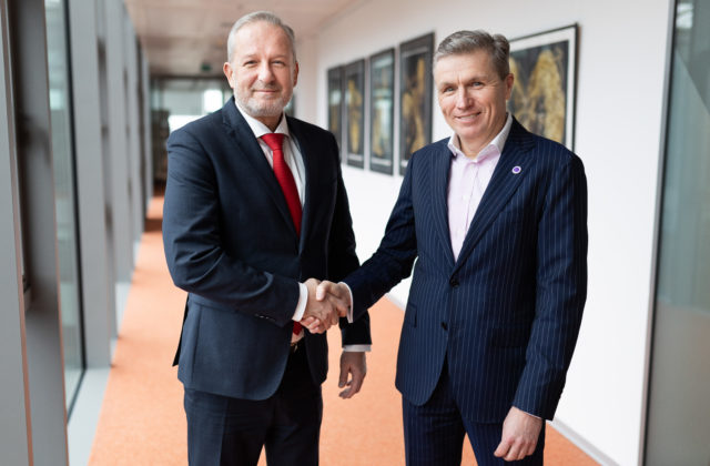 Čísla hovoria jasnou rečou. Obľúbenosť poisťovania sa v banke stúpa