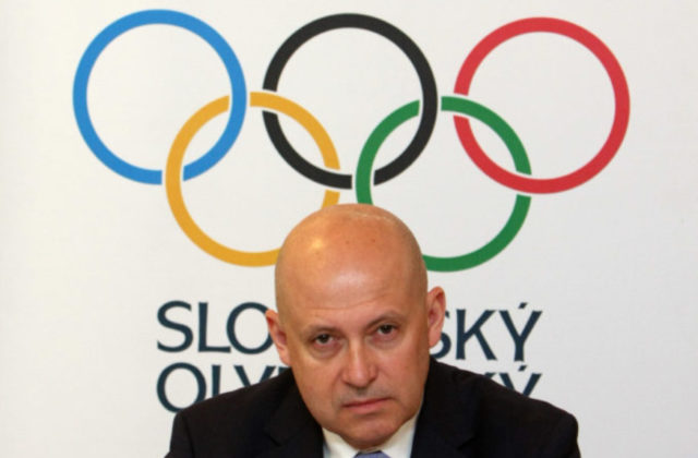 Slovenskí europoslanci vyzvali SOŠV, aby sa vyslovil proti účasti Ruska a Bieloruska na olympiáde 2024