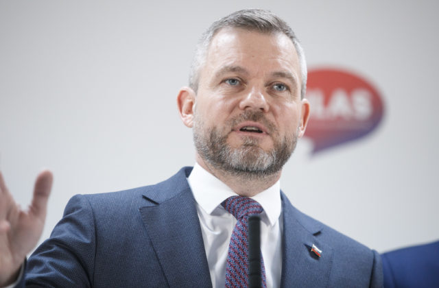 Hlas chce na Slovensku silný štát, Pellegrini sľúbil obnovenie výroby v Slovalcu, ktoré je symbolom zlyhania vlády