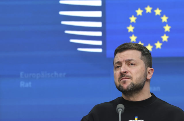 Niekoľko európskych krajín je pripravených dodať Ukrajine bojové lietadlá, tvrdí prezident Zelenskyj