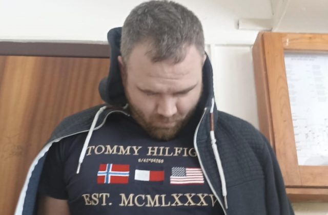 Polícia zadržala muža, ktorý bol na úteku od roku 2019 (foto)