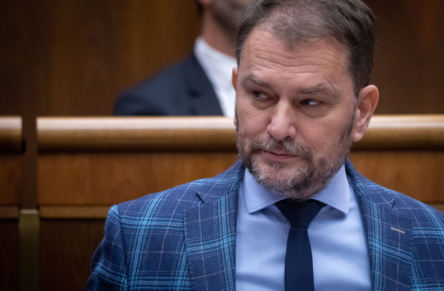 Matovičovi neprešli odmeny za účasť vo voľbách, opozícia jeho návrh prirovnala ku korupcii