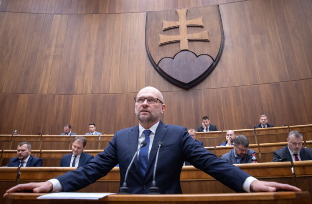 Strana SaS nepomôže otvoriť ani jednu mimoriadnu schôdzu, Sulík chce dodržať slovo (video)