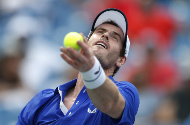 Andy Murray ešte nepatrí do starého železa, odvrátil päť mečbalov českého mladíka a v Dauhe postúpil do finále (video)