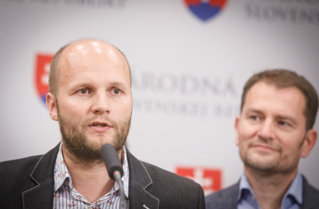 Naď zrejme v OĽaNO skončí. „Považujem to za mimoriadne nepravdepodobné,“ povedal k svojmu zotrvaniu v hnutí