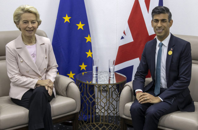 Sunak a Von der Leyenová sa stretnú na „záverečných rokovaniach“ o novej pobrexitovej dohode pre Severné Írsko
