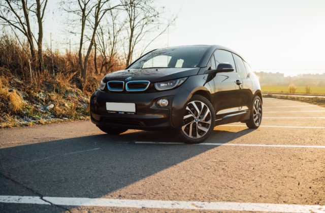 AURES Holdings sa pripravuje na elektromobilitu, má stratégiu aj nový tím