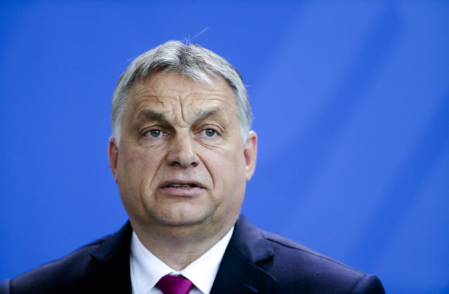 Maďarsko opäť odložilo hlasovanie o vstupe Švédska a Fínska do NATO, podľa Orbána šíria „nehorázne lži“