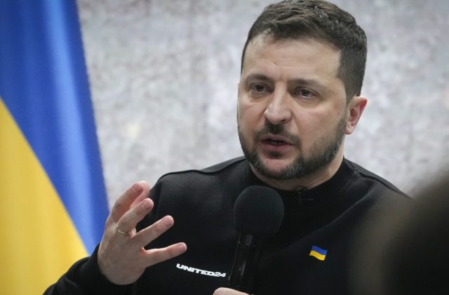 Rusko vypálilo na Ukrajinu desiatky rakiet a bezpilotných lietadiel Šáhid, Zelenskyj sa poďakoval obrancom oblohy