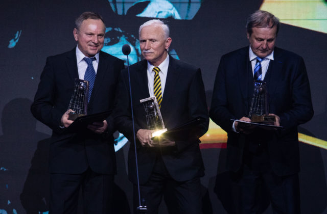 Známa je desiatka kandidátov na Futbalistu roka 2022, nechýba v nej obhajca prvenstva Škriniar ani fortunaligisti Weiss s Kuckom