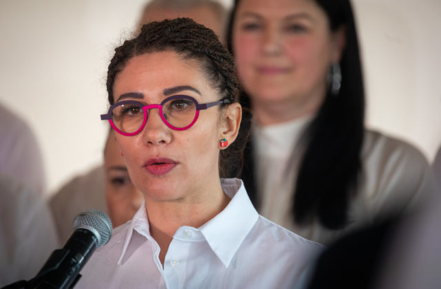 Ďuriš Nicholsonová dala OĽaNO na rovnakú červenú čiaru ako smerákov, kotlebovcov a Republiku (video)