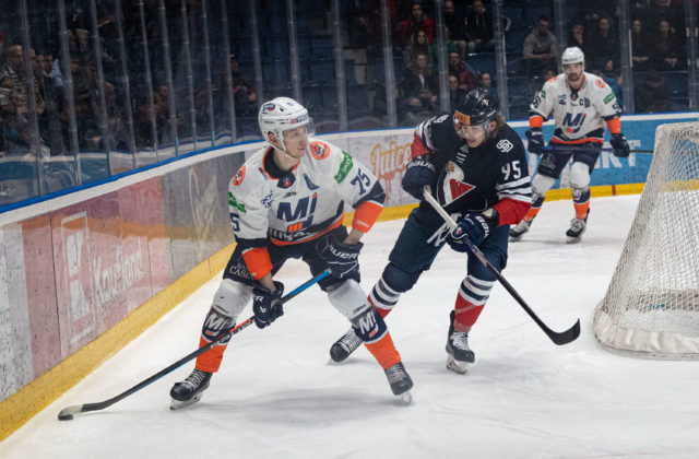Slovan aj Košice majú za sebou prvé dva domáce zápasy play-off Tipos extraligy, „oceliari“ môžu byť spokojnejší