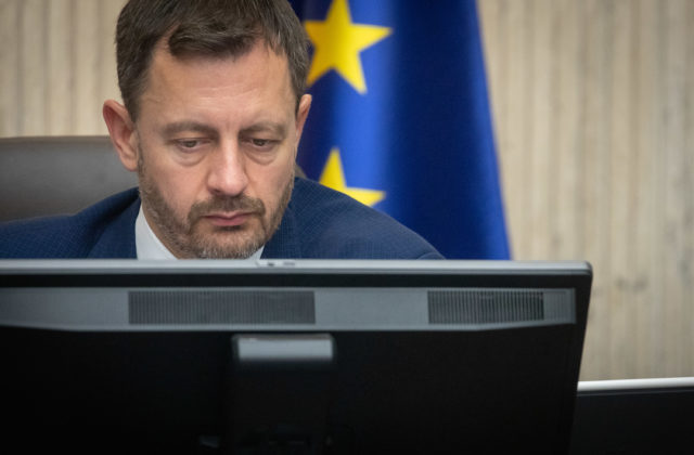 Vzbura proti Božiemu poriadku či ideologická revolúcia. Na Hegera tlačia, aby zrušil Lengvarského usmernenie o zmene pohlavia