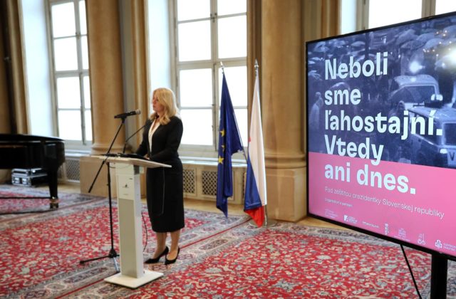 Pred 35 rokmi nám ľudia so sviečkami v dlaniach ukázali cestu, tvrdí Čaputová