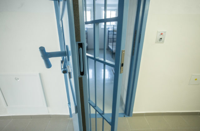 Advokát obvinený z vraždy Daniela Tupého ide do väzby, trvá však na svojej nevine